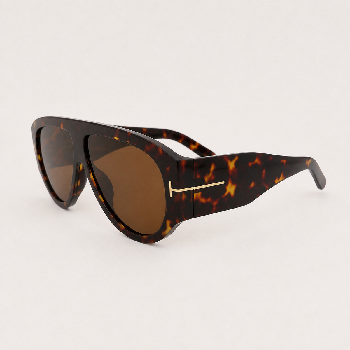 VELEZECO Veneza tortoiseshell aviator sunglasses with brown lenses, wide temples and gold details – side view — Tortoiseshell#opt1_2