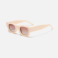 Square sunglasses with case and packaging — Casper — Velezeco