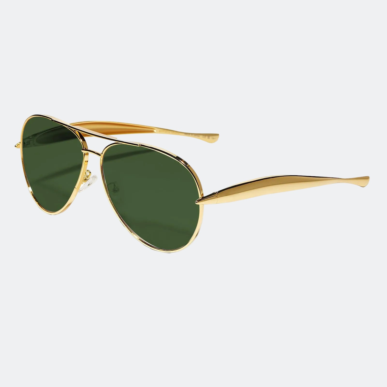 Aviator sunglasses worn by model, close-up — Duna — Velezeco