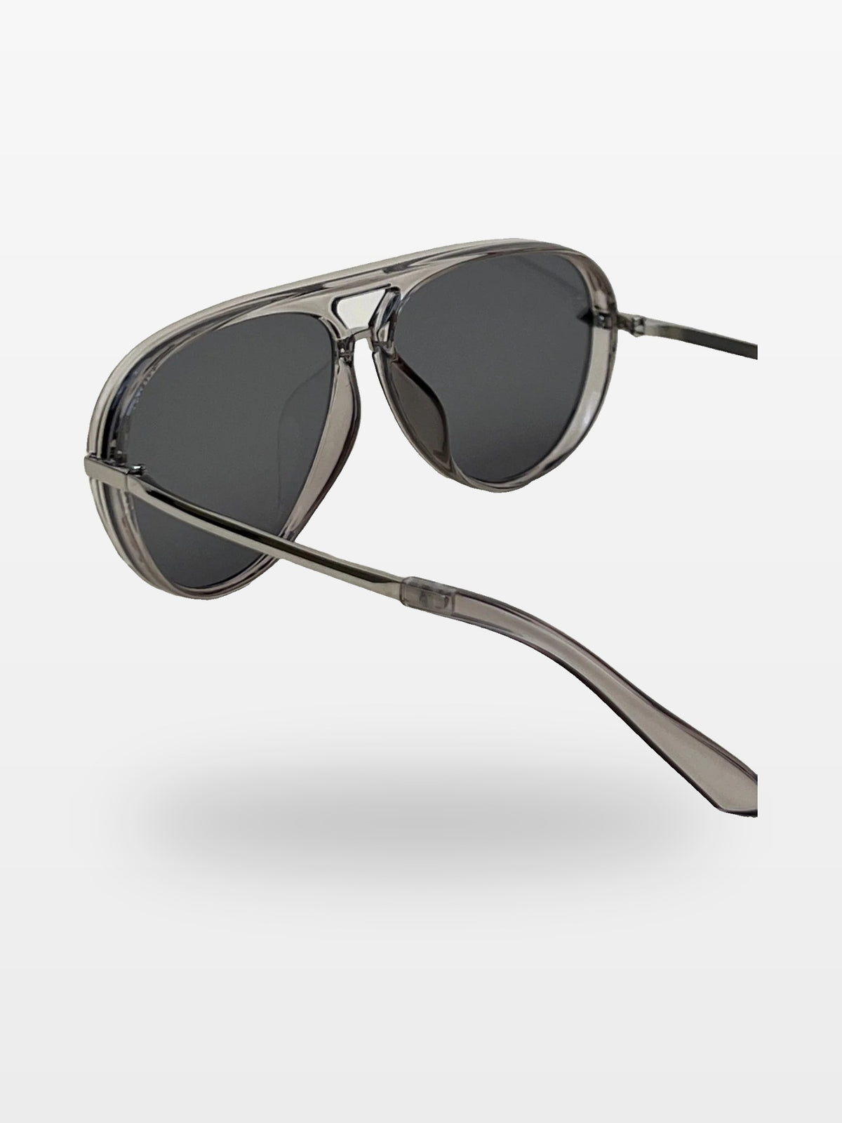 Aviator sunglasses in Grey with grey smoke lenses, three-quarter back view — Elysia — Velezeco #opt1_5