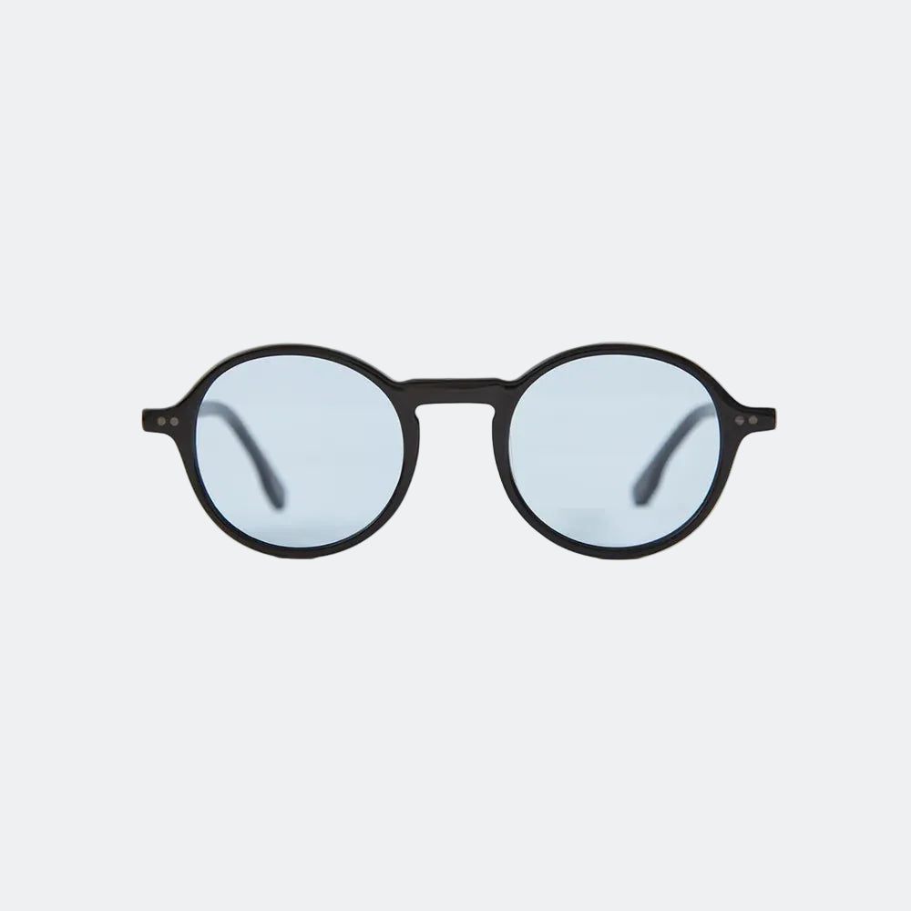 Fashion sunglasses front view — Tokyo — Velezeco