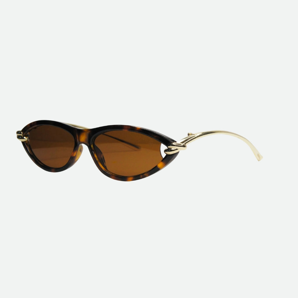 Cat eye sunglasses angled three-quarter view — Santorini — Velezeco