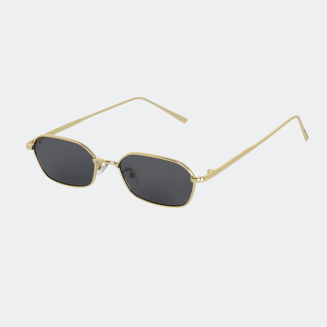 Fashion sunglasses angled three-quarter view — Venezia — Velezeco