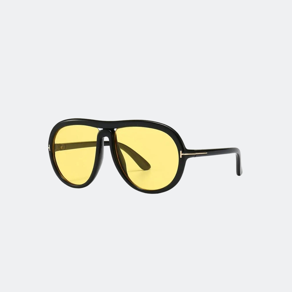 Aviator sunglasses lens close-up detail — Marbella — Velezeco
