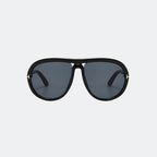 Aviator sunglasses worn by model outdoors — Marbella — Velezeco