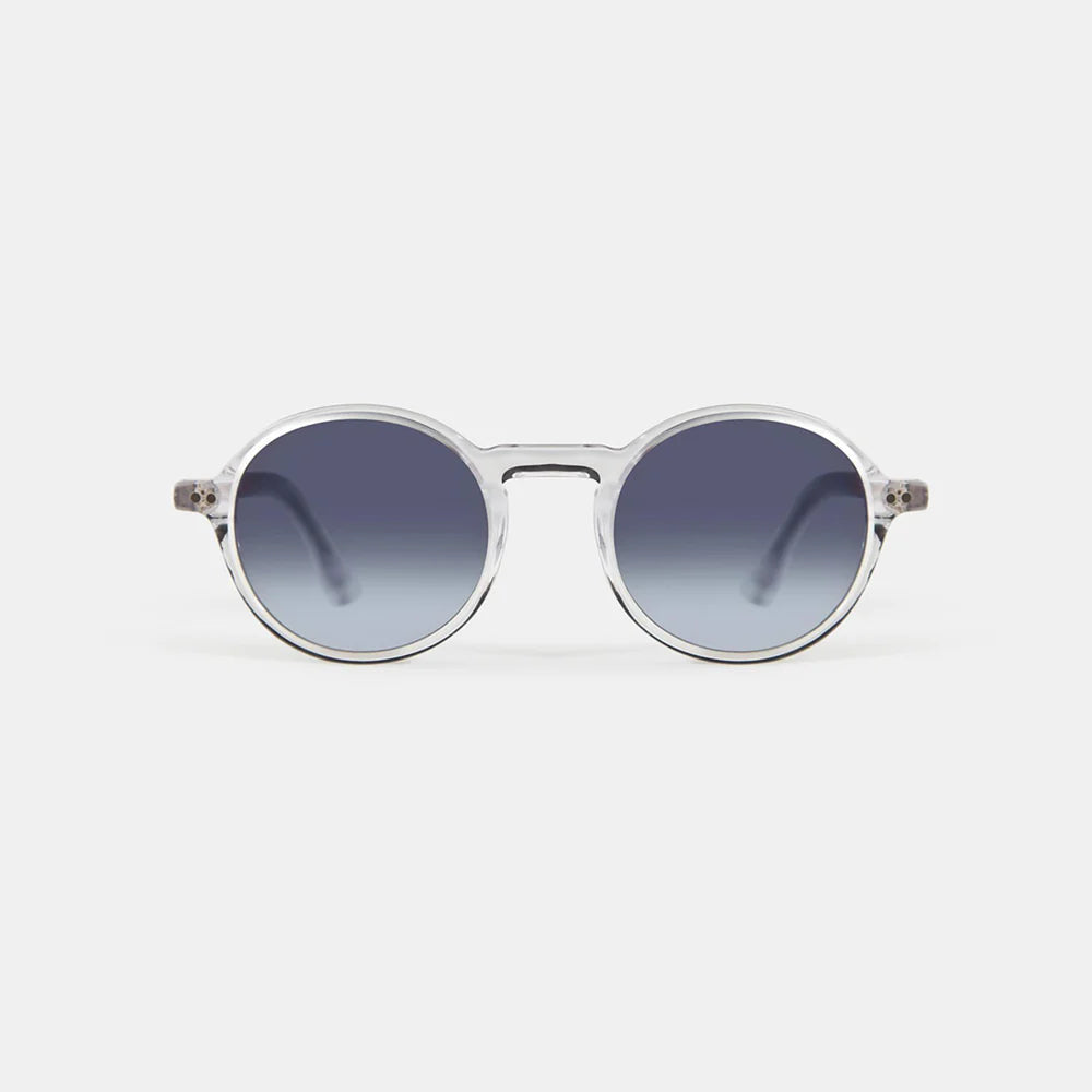Fashion sunglasses temple and hinge detail — Tokyo — Velezeco