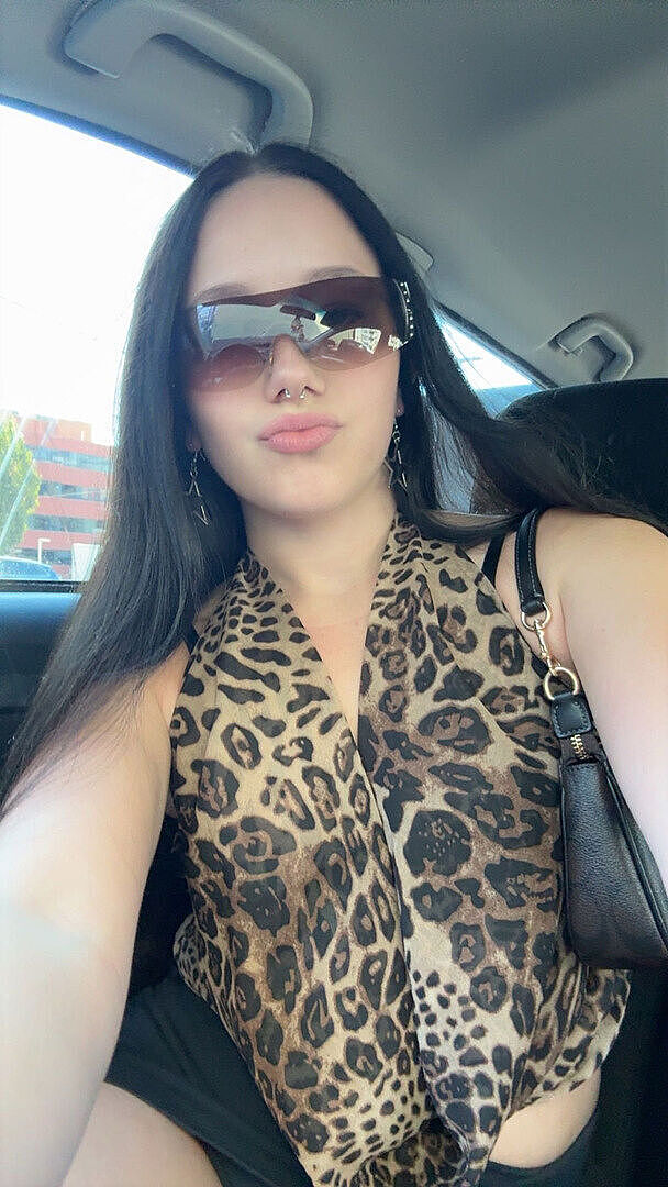 Customer photo from Lari